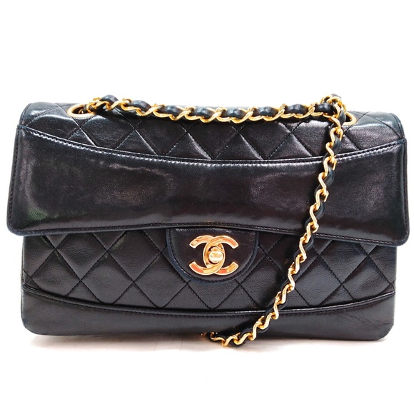 CHANEL - Lamb Skin Quilted Shoulder Bag R1.032 - Picture 1 of 9